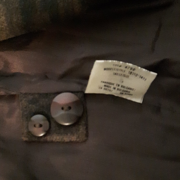 Size 5 Emblem wool blend two button up Blazer - Picture 11 of 14